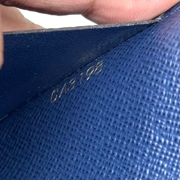 Louis Vuitton ‘Jeane’ Zipper Wallet - Picture 7 of 8